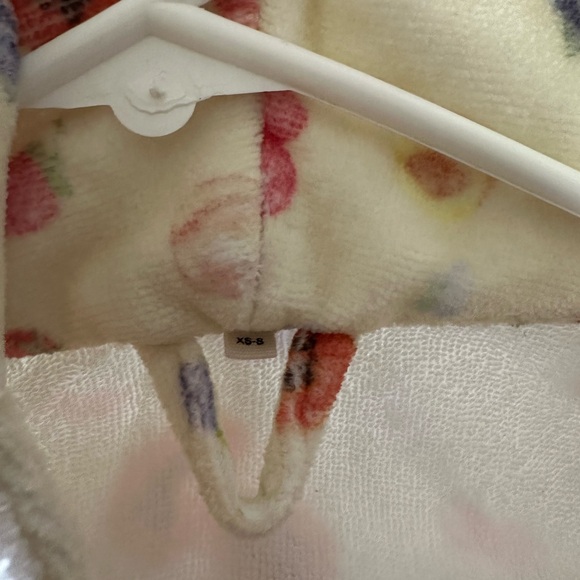 Djerf Avenue Fruit Robe - Picture 3 of 4